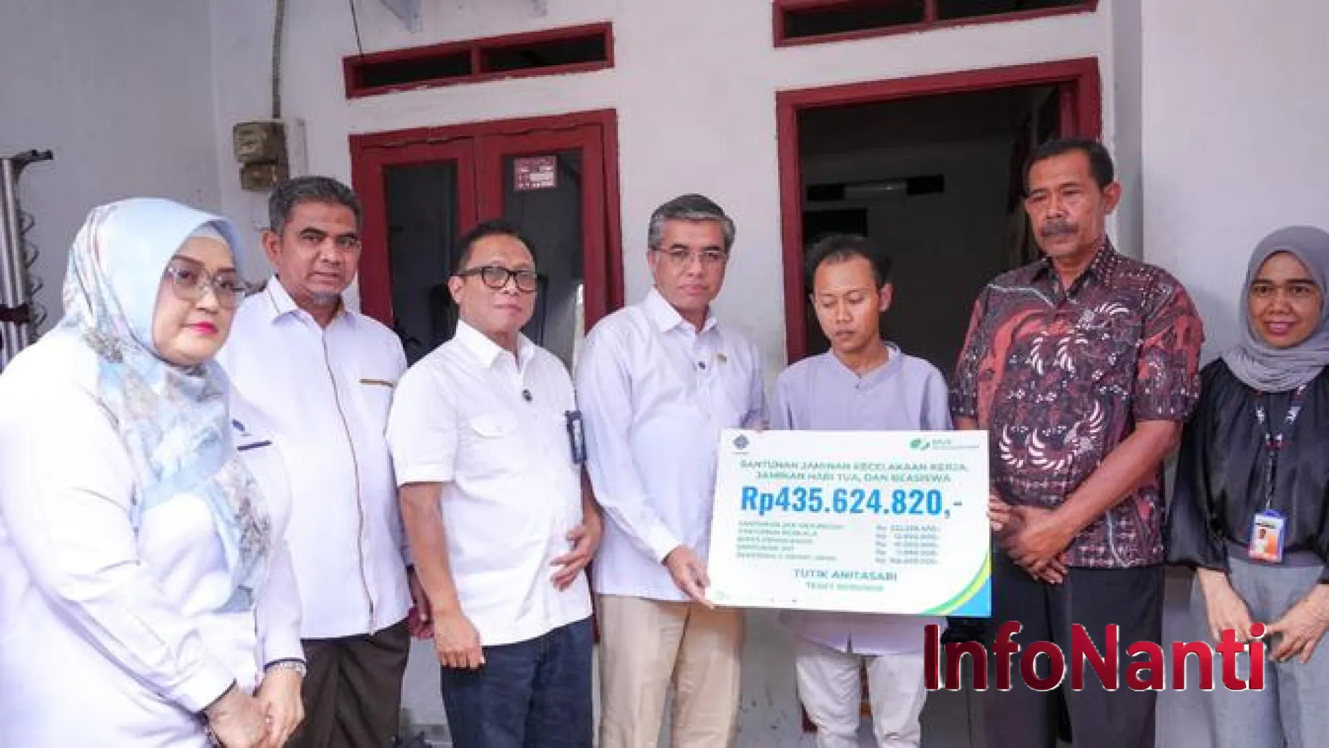 Negara Hadir di Bekasi: Ahli Waris Korban Kecelakaan Kereta Terima Santunan Rp 435 Juta Melalui BPJS Ketenagakerjaan