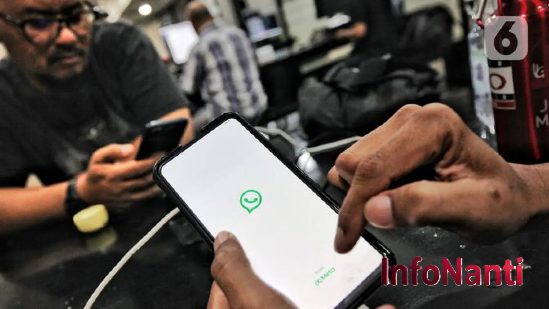 Revolusi Privasi WhatsApp: Mengenal Fitur Pesan Terhapus Setelah Dibaca dan Estetika Desain Liquid Glass