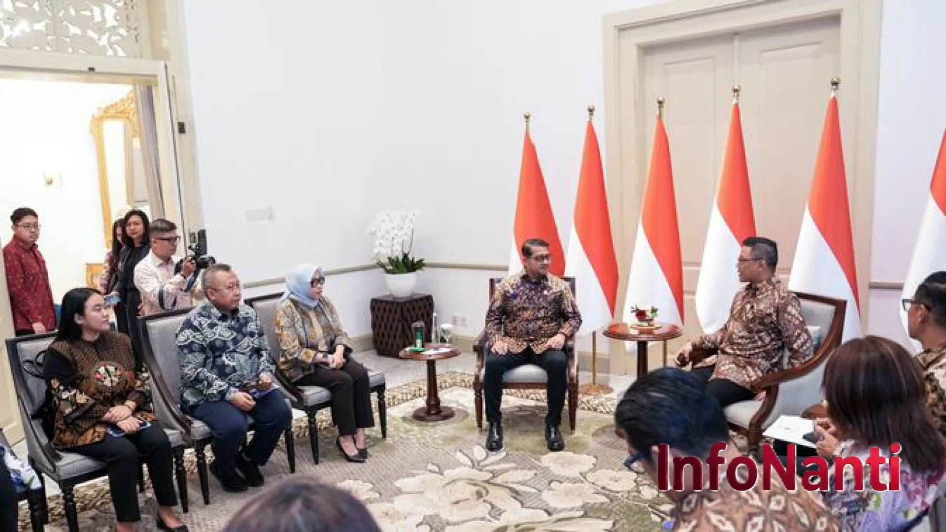 Diplomasi Ekonomi Kreatif Indonesia: Membangun Kekuatan Soft Power Menuju WCCE 2026