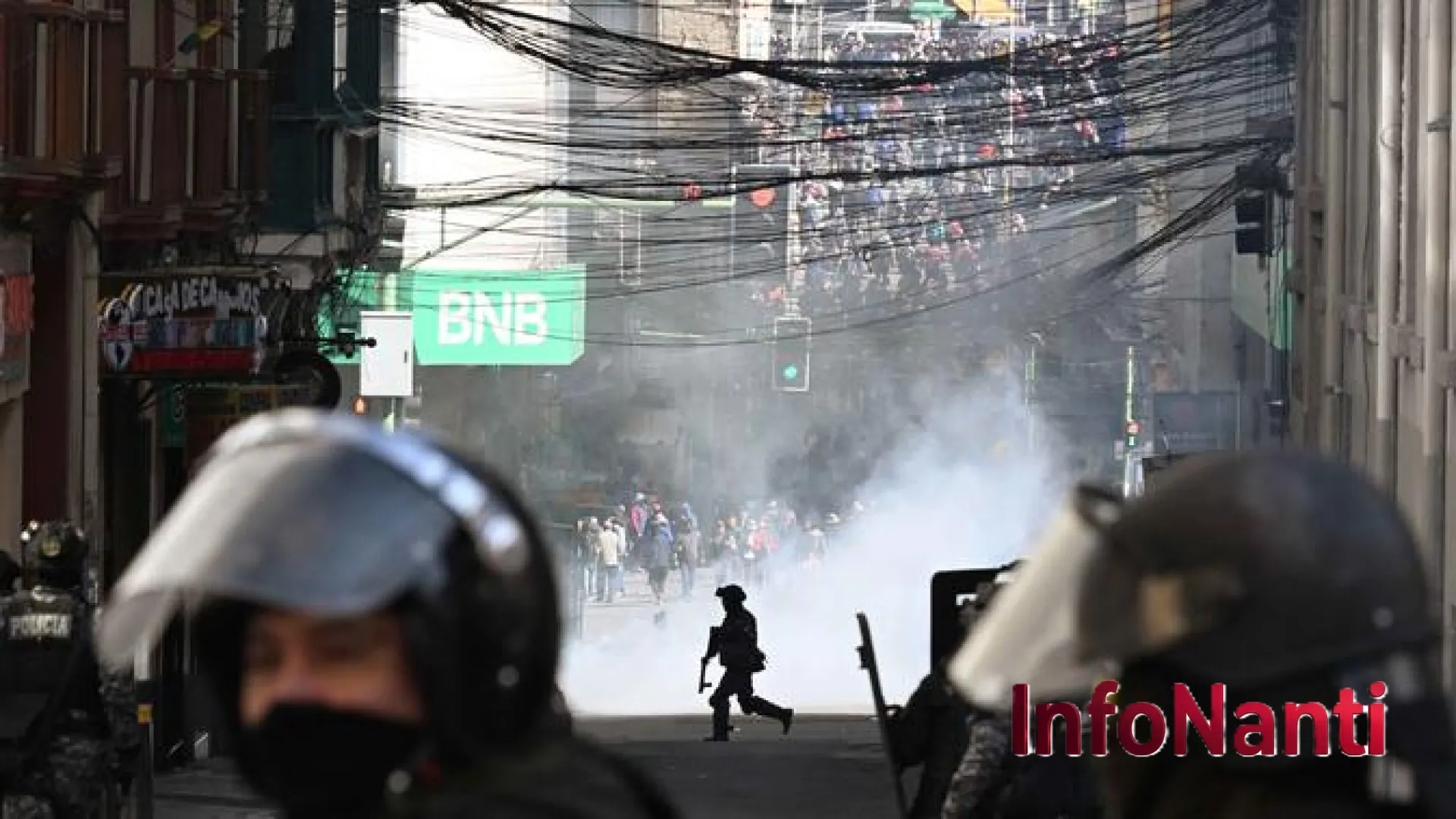 Krisis Bolivia Memanas: Strategi Presiden Rodrigo Paz Pangkas Gaji 50 Persen Guna Redam Demonstrasi Nasional
