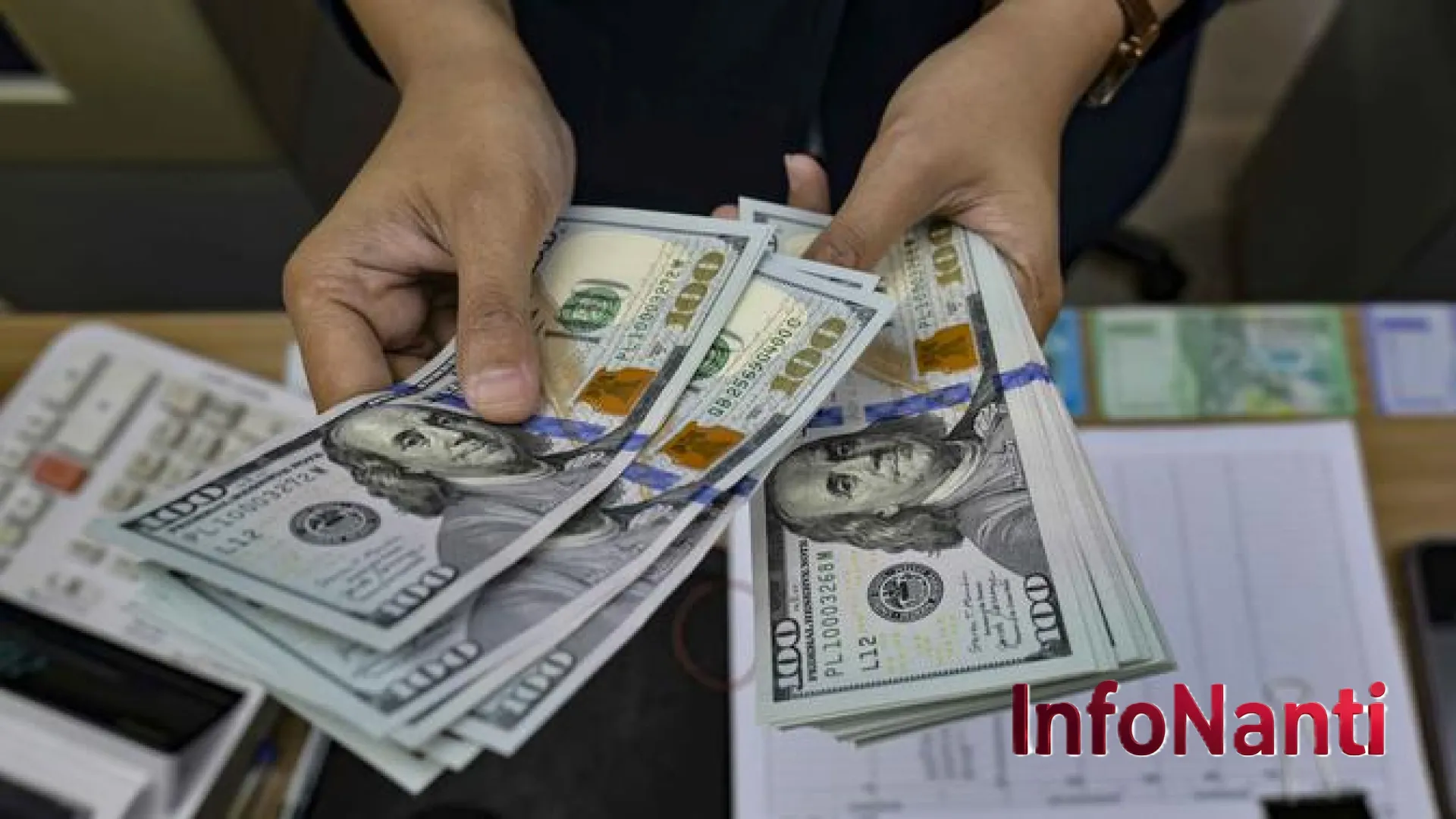 Rupiah Tembus Level Psikologis Rp 18.000: Badai Sentimen Global dan Tekanan Domestik Menghantam