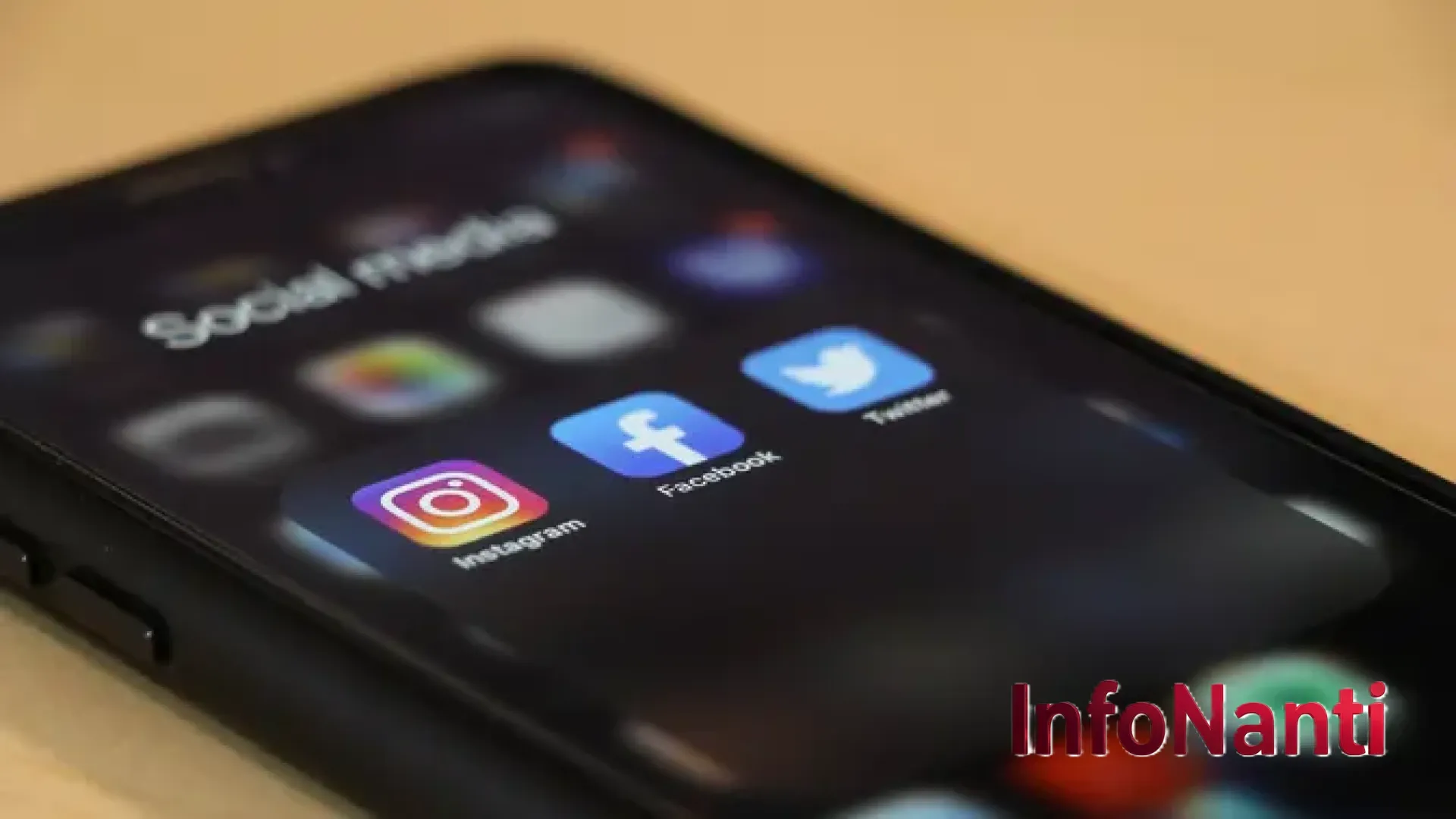 Meta Lumpuh Total: Analisis Mendalam di Balik Tumbangnya Facebook dan Instagram Secara Global