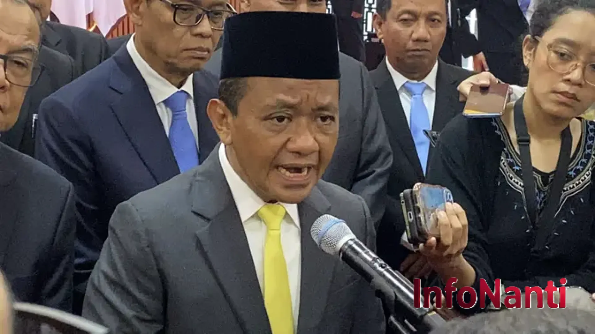 Bahlil Lahadalia Soroti Pasokan Batu Bara: Benarkah Menjadi Biang Keladi Pemadaman Listrik?