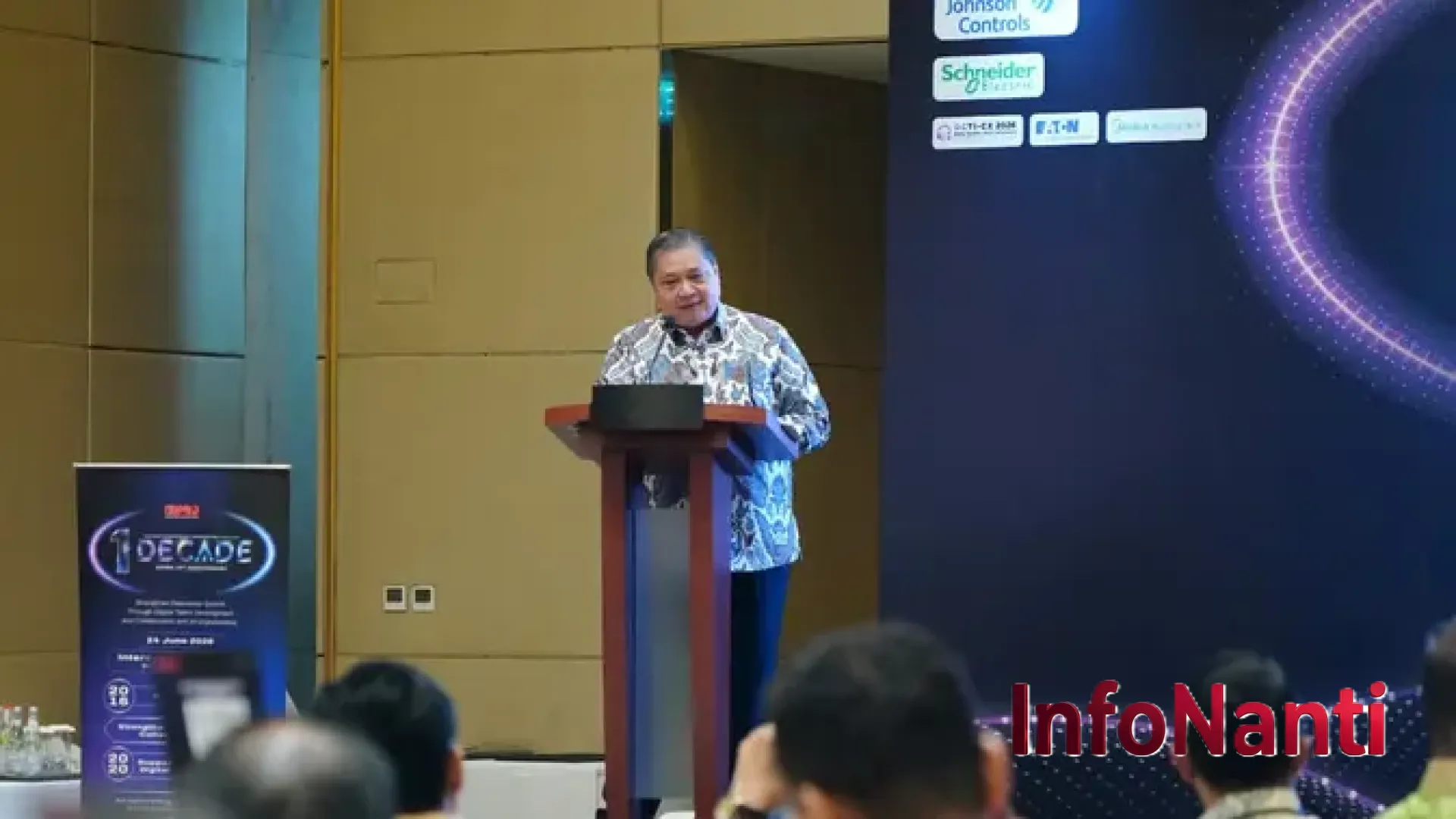 Misi Ambisius Pertumbuhan Ekonomi 8 Persen: Menko Airlangga Ungkap Peran Vital Data Center dan AI