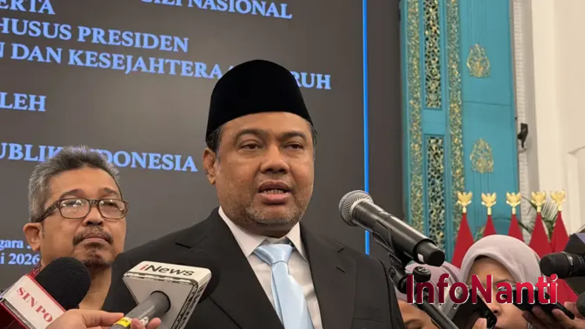 Sinyal Bahaya Ketenagakerjaan: Mengupas Ancaman PHK Masal dan Strategi Penyelamatan Ekonomi Nasional