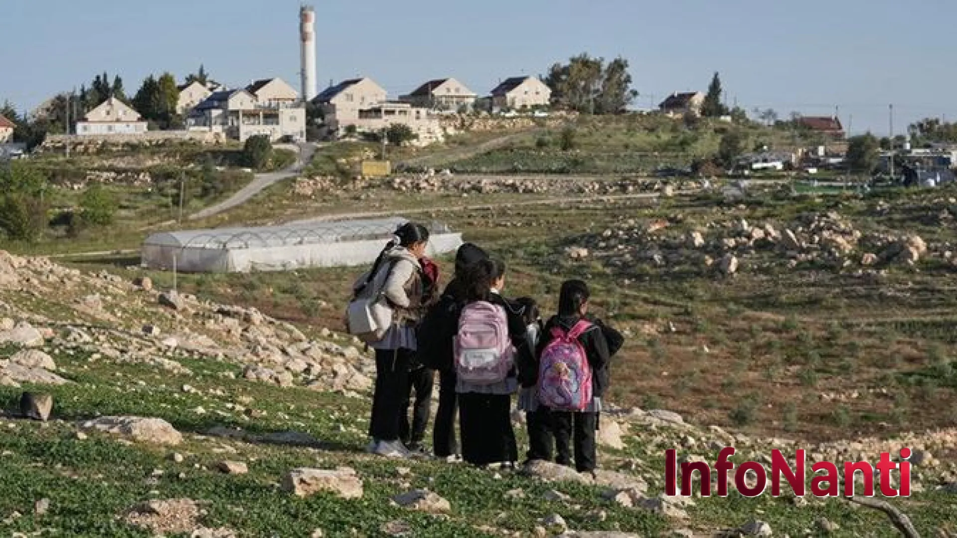 Akses Pendidikan Terjegal: Jeratan Kawat Berduri dan Gas Air Mata Bagi Anak-Anak Palestina di Tepi Barat