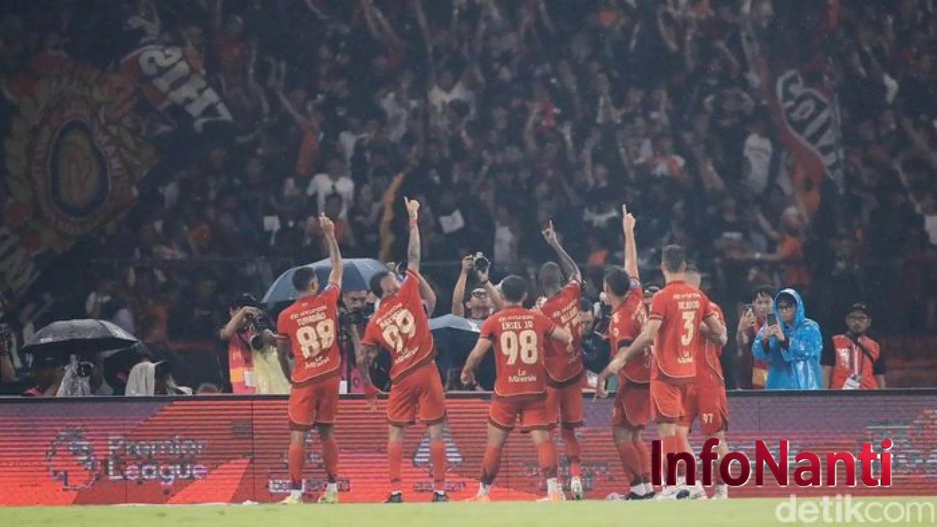 Dominasi Macan Kemayoran: Persija Libas Persebaya 3-0, Eksel Runtukahu Jadi Pahlawan di GBK