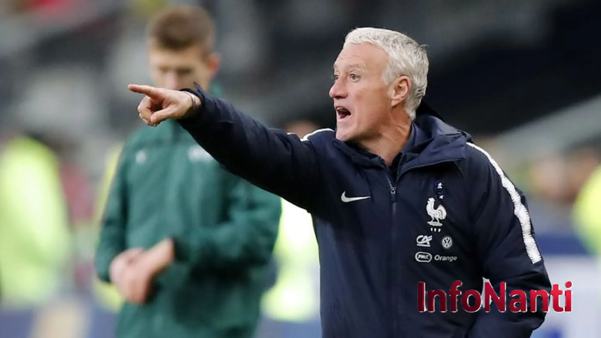 Luis Figo Beri Sinyal Hijau: Didier Deschamps Sosok Paling Pas Nahkodai Real Madrid?