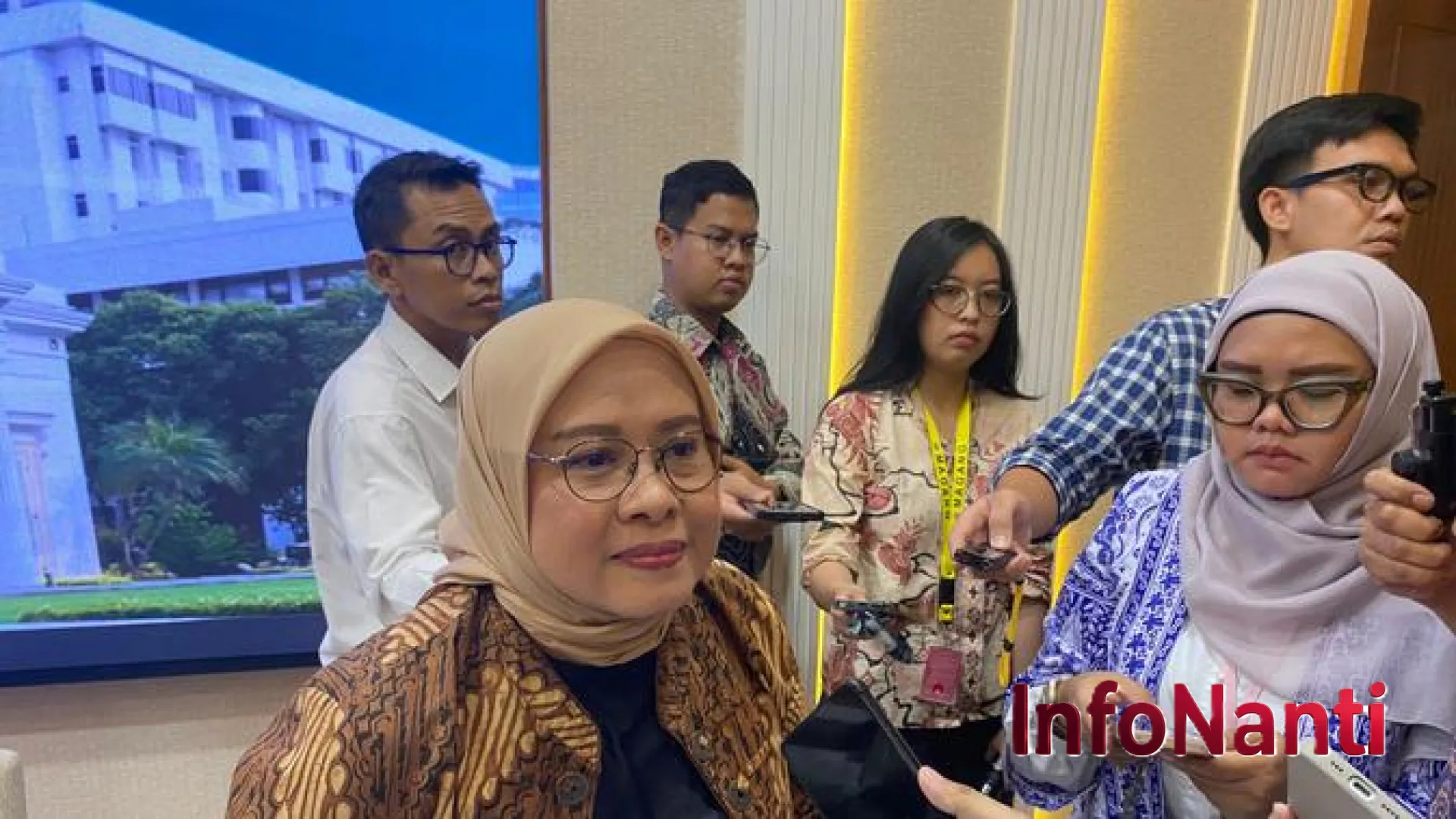 Misi Penyelamatan WNI di Iran: 45 Orang Kembali ke Tanah Air, 236 Lainnya Masih Dalam Pemantauan